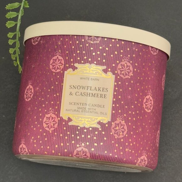 BBW Snowflakes & Cashmere White Barn Bath & Body Works 3 Wick Candle - Picture 5 of 10